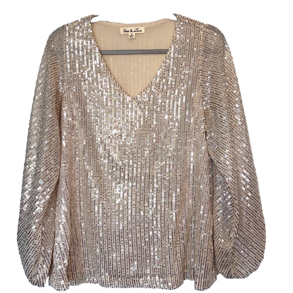 Vine & Love Champagne Sequin V-Neck Blouse with Bubble Sleeves Small Holiday